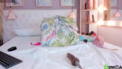 vannia smith  online show from February 28, 2025, 12:31 pm