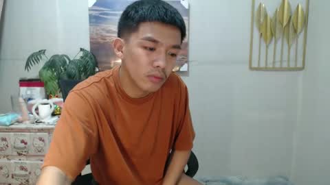 Snapshot of vanxxx2005 chatting on December 10, 2024, 8:38 pm vanxxx2005 online show from December 10, 2024, 8:38 pm