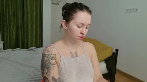 Snapshot of vaolietkat chatting on November 4, 2025, 6:34 am vaolietkat online show from November 4, 2025, 6:34 am