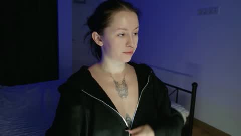 Snapshot of vaolietkat chatting on November 29, 2025, 6:49 am vaolietkat online show from November 29, 2025, 6:49 am