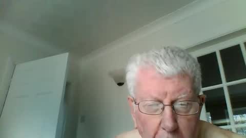 Snapshot of vassus chatting on February 26, 2025, 11:20 am vassus online show from February 26, 2025, 11:20 am
