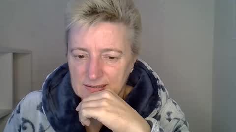 vea_motty online show from November 20, 2025, 8:25 am