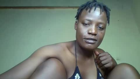 Snapshot of vee_tommy chatting on December 5, 2024, 3:04 am Vee tommy online show from December 5, 2024, 3:04 am