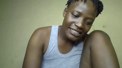 Snapshot of vee_tommy chatting on December 9, 2024, 6:35 pm Vee tommy online show from December 9, 2024, 6:35 pm