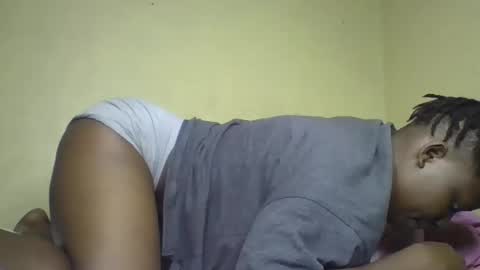 Snapshot of vee_tommy chatting on December 13, 2024, 3:27 am Vee tommy online show from December 13, 2024, 3:27 am