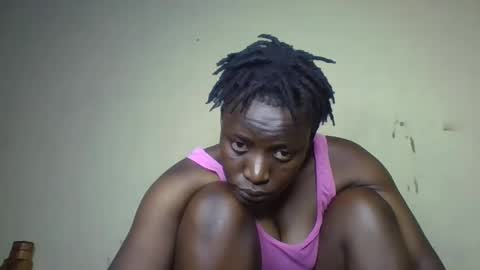 Snapshot of vee_tommy chatting on December 15, 2024, 5:13 am Vee tommy online show from December 15, 2024, 5:13 am