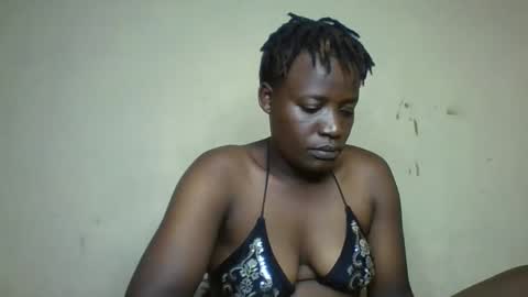 Snapshot of vee_tommy chatting on December 31, 2024, 7:29 pm Vee tommy online show from December 31, 2024, 7:29 pm