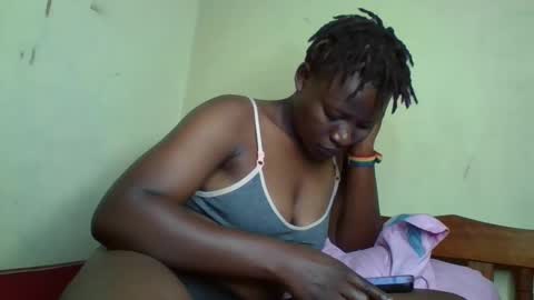 Snapshot of vee_tommy chatting on January 3, 2025, 4:48 pm Vee tommy online show from January 3, 2025, 4:48 pm