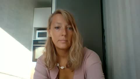 Snapshot of veessa chatting on September 20, 2025, 4:57 am Veessa online show from September 20, 2025, 4:57 am