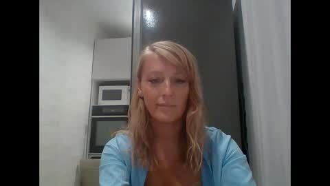 Snapshot of veessa chatting on October 5, 2025, 5:11 pm Veessa online show from October 5, 2025, 5:11 pm