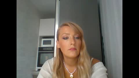 Snapshot of veessa chatting on October 18, 2025, 1:01 pm Veessa online show from October 18, 2025, 1:01 pm