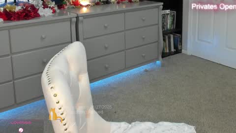 Snapshot of vegas_romance chatting on January 28, 2025, 5:32 am vegas_romance online show from January 28, 2025, 5:32 am