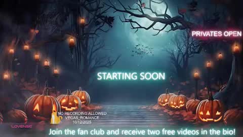Snapshot of vegas_romance chatting on October 12, 2025, 11:15 pm vegas_romance online show from October 12, 2025, 11:15 pm