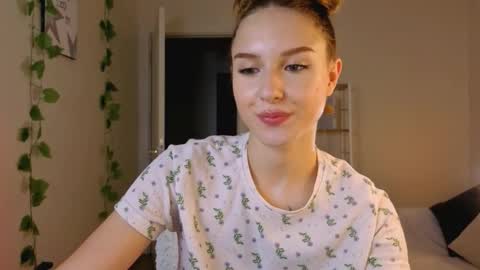 Maria online show from September 11, 2025, 3:23 pm