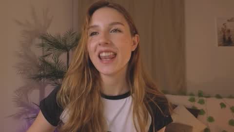 Maria online show from October 5, 2025, 2:59 pm