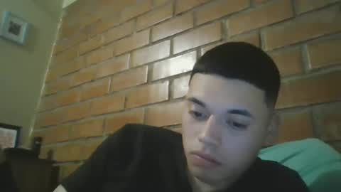 velasmanu1 online show from October 8, 2025, 2:20 am