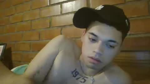 velasmanu1 online show from October 24, 2025, 12:19 am