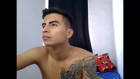 velk_hot1 online show from December 30, 2024, 5:44 pm