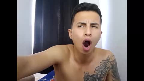 velk_hot1 online show from December 31, 2024, 6:35 pm