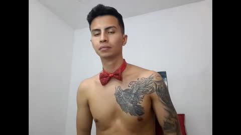 velk_hot1 online show from February 24, 2025, 3:09 pm