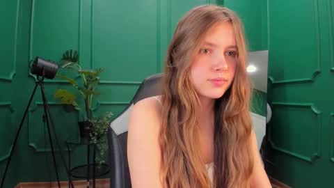Snapshot of velvet_cherry chatting on February 26, 2025, 6:00 pm velvet_cherry online show from February 26, 2025, 6:00 pm