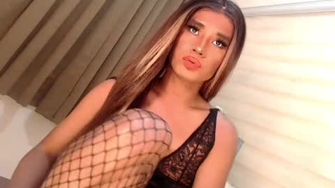 Snapshot of velvet_fux chatting on January 6, 2025, 2:47 pm Richy will make you fall in love online show from January 6, 2025, 2:47 pm