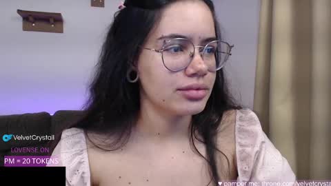  Crystal         PVT OPEN online show from November 18, 2025, 1:33 am