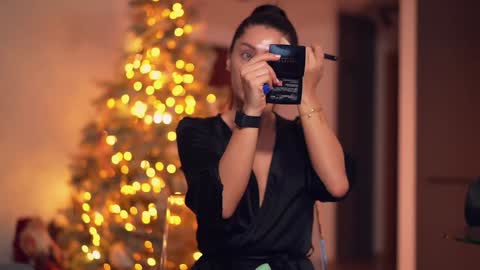 Snapshot of velvettangel chatting on December 10, 2024, 10:38 am Adalline online show from December 10, 2024, 10:38 am