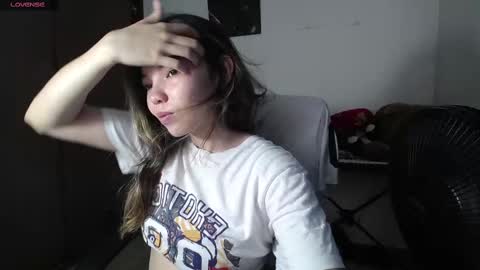 Venelope 3 online show from March 7, 2025, 10:54 pm