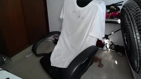 Venelope 3 online show from November 8, 2025, 2:39 pm