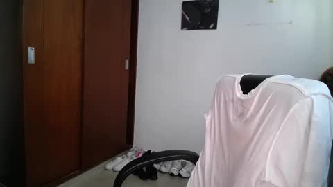 Venelope 3 online show from November 20, 2025, 7:57 pm