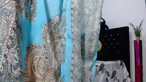 Snapshot of venus_menoza chatting on December 5, 2024, 1:06 pm venus_menoza online show from December 5, 2024, 1:06 pm