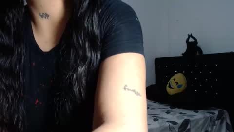 Snapshot of venus_menoza chatting on December 6, 2024, 11:14 pm venus_menoza online show from December 6, 2024, 11:14 pm