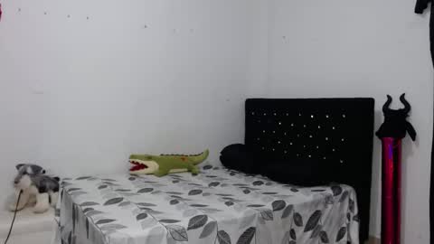 Snapshot of venus_menoza chatting on February 11, 2025, 12:58 pm venus_menoza online show from February 11, 2025, 12:58 pm