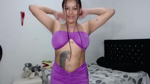 Snapshot of venus_menoza chatting on February 13, 2025, 1:37 pm venus_menoza online show from February 13, 2025, 1:37 pm