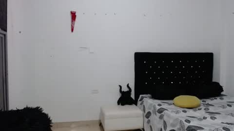 Snapshot of venus_menoza chatting on February 24, 2025, 1:57 am venus_menoza online show from February 24, 2025, 1:57 am