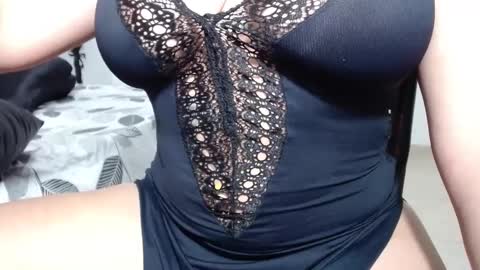 Snapshot of venus_menoza chatting on September 11, 2025, 2:55 am venus_menoza online show from September 11, 2025, 2:55 am