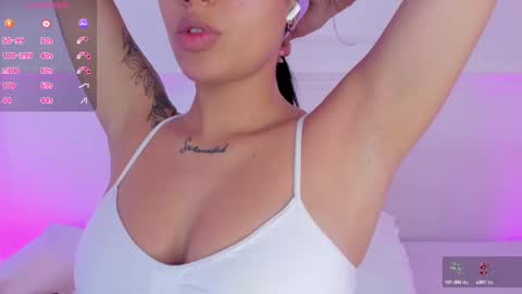 Snapshot of venus_nite chatting on September 20, 2025, 12:28 pm venus_nite online show from September 20, 2025, 12:28 pm