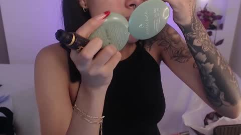 Snapshot of venusevans1 chatting on February 10, 2025, 9:15 pm Venus Evans online show from February 10, 2025, 9:15 pm