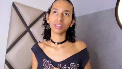 Snapshot of venuss_03 chatting on October 24, 2025, 3:47 am venuss_03 online show from October 24, 2025, 3:47 am