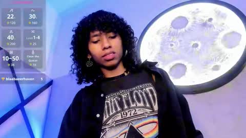 Snapshot of venuss_03 chatting on November 12, 2025, 4:13 am venuss_03 online show from November 12, 2025, 4:13 am