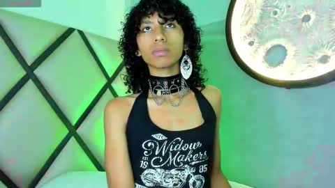 Snapshot of venuss_03 chatting on November 14, 2025, 3:27 am venuss_03 online show from November 14, 2025, 3:27 am