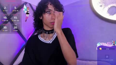 Snapshot of venuss_03 chatting on December 14, 2025, 3:45 am venuss_03 online show from December 14, 2025, 3:45 am