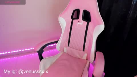 Snapshot of venussx_x chatting on February 17, 2025, 9:30 pm Venus MY BDAY 29 SEPT online show from February 17, 2025, 9:30 pm