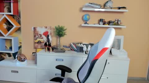 Violetta  online show from March 2, 2025, 6:48 am