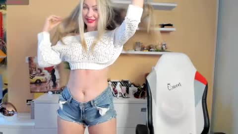 Violetta  online show from March 12, 2025, 6:29 am