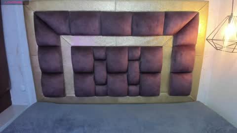 Domelipa  online show from January 4, 2025, 12:05 pm