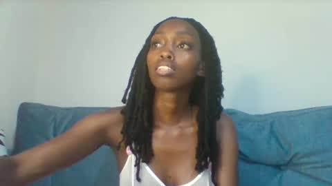 Snapshot of verabright chatting on September 22, 2025, 9:28 pm verabright online show from September 22, 2025, 9:28 pm