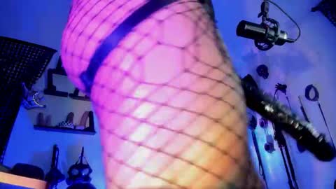 Snapshot of veresskaardila77 chatting on October 10, 2025, 8:41 pm mistress VERESSKA ARDILA online show from October 10, 2025, 8:41 pm