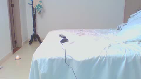 Snapshot of vergagolosa22 chatting on February 1, 2025, 5:07 am vergagolosa22 online show from February 1, 2025, 5:07 am